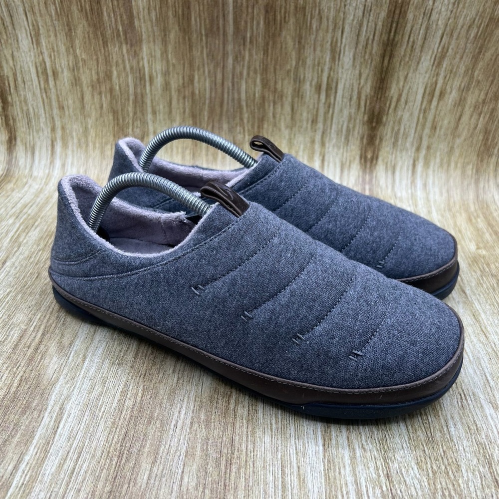 OluKai Mahana Slippers Men's Size‎ 9 Gray Quilted Textile Leather Slip On Shoes